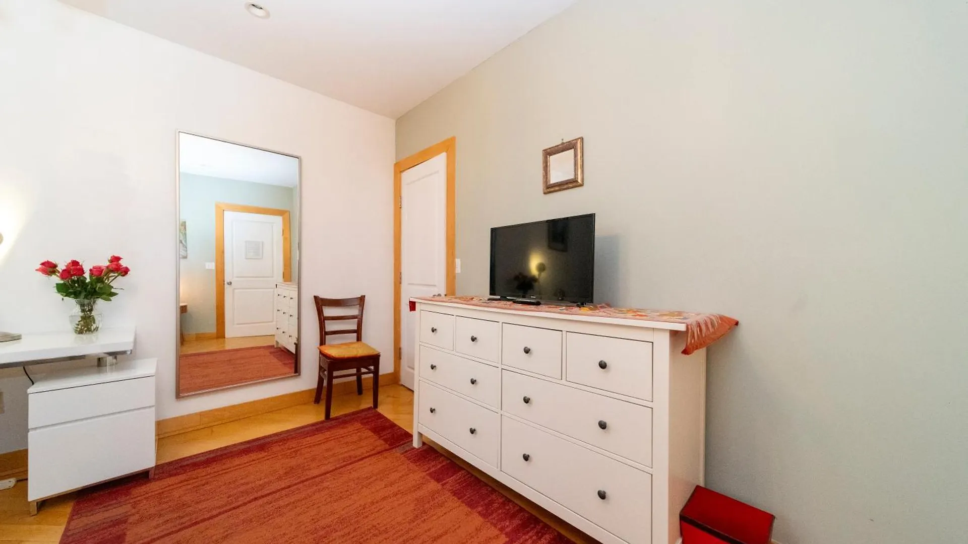 בית אירוח ניו יורק 2 Bedrooms With A Private Bathroom In Lovely Home ארצות הברית