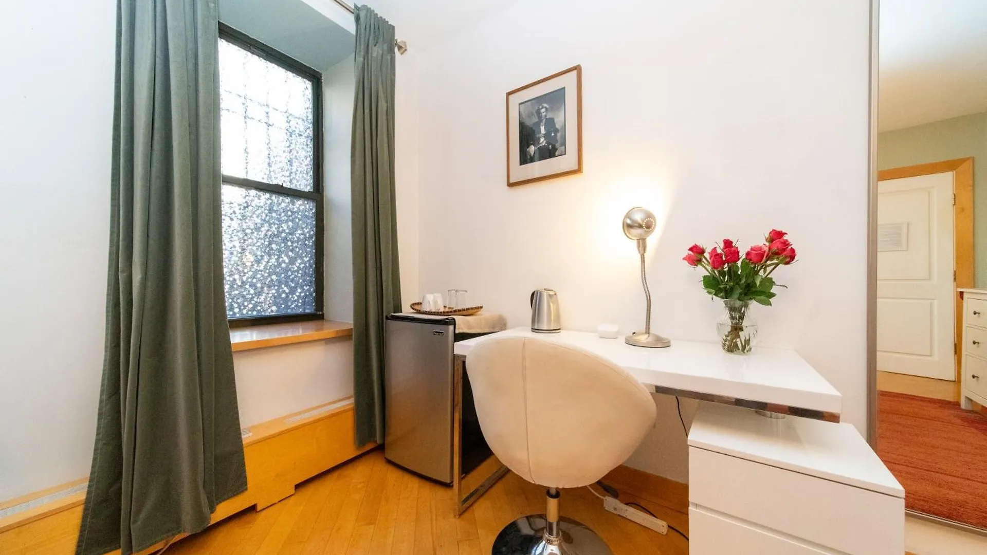 ניו יורק 2 Bedrooms With A Private Bathroom In Lovely Home